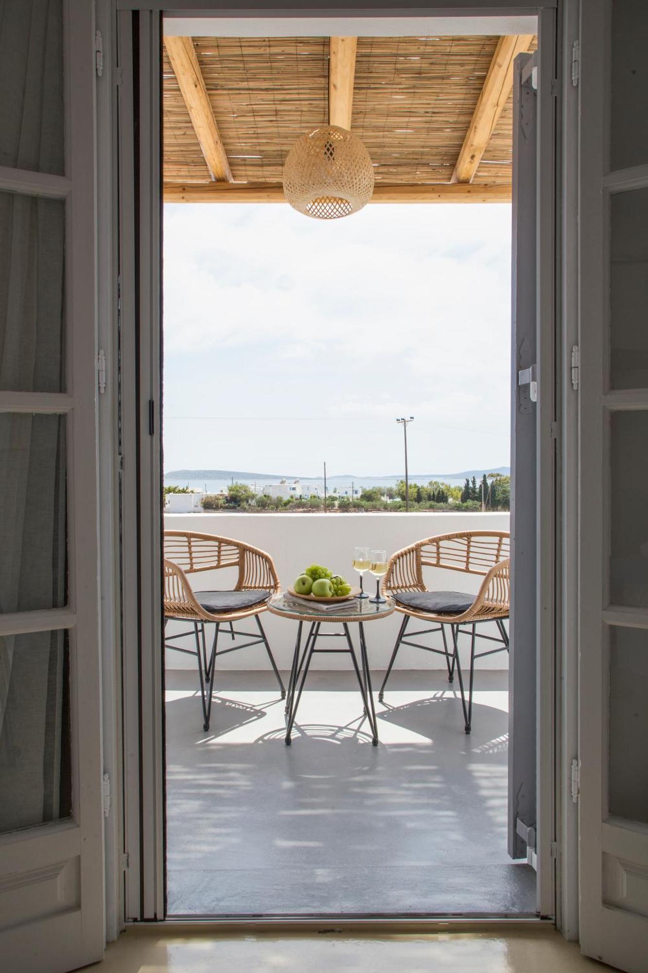 Paros King Aparthotel Alikí Eksteriør bilde