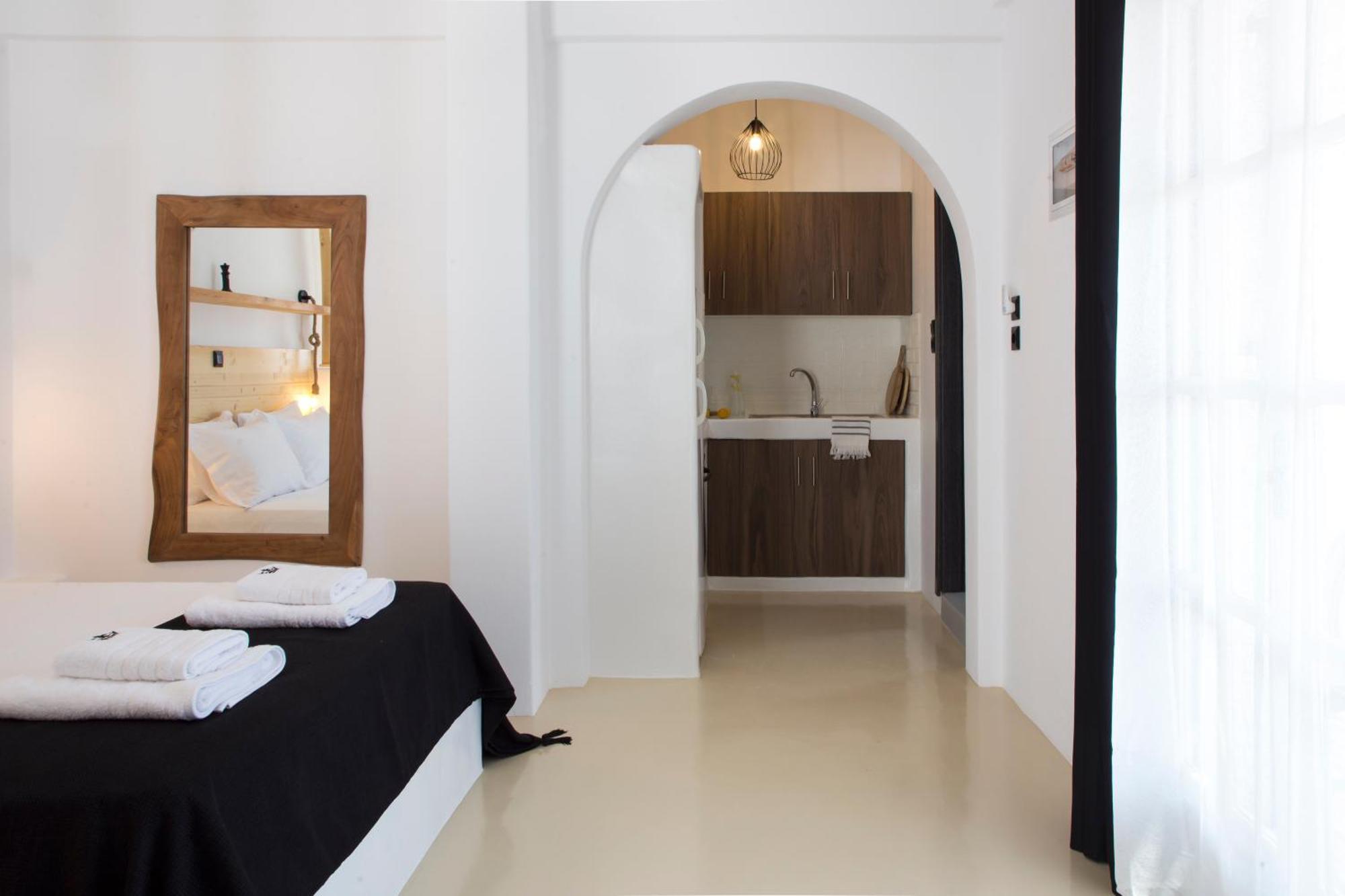 Paros King Aparthotel Alikí Eksteriør bilde