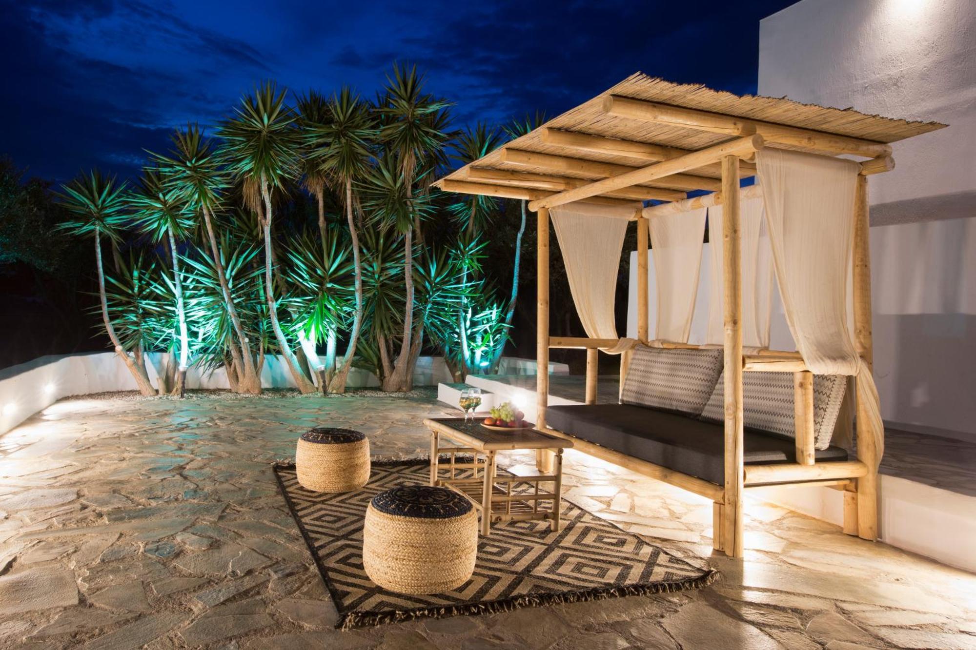 Paros King Aparthotel Alikí Eksteriør bilde