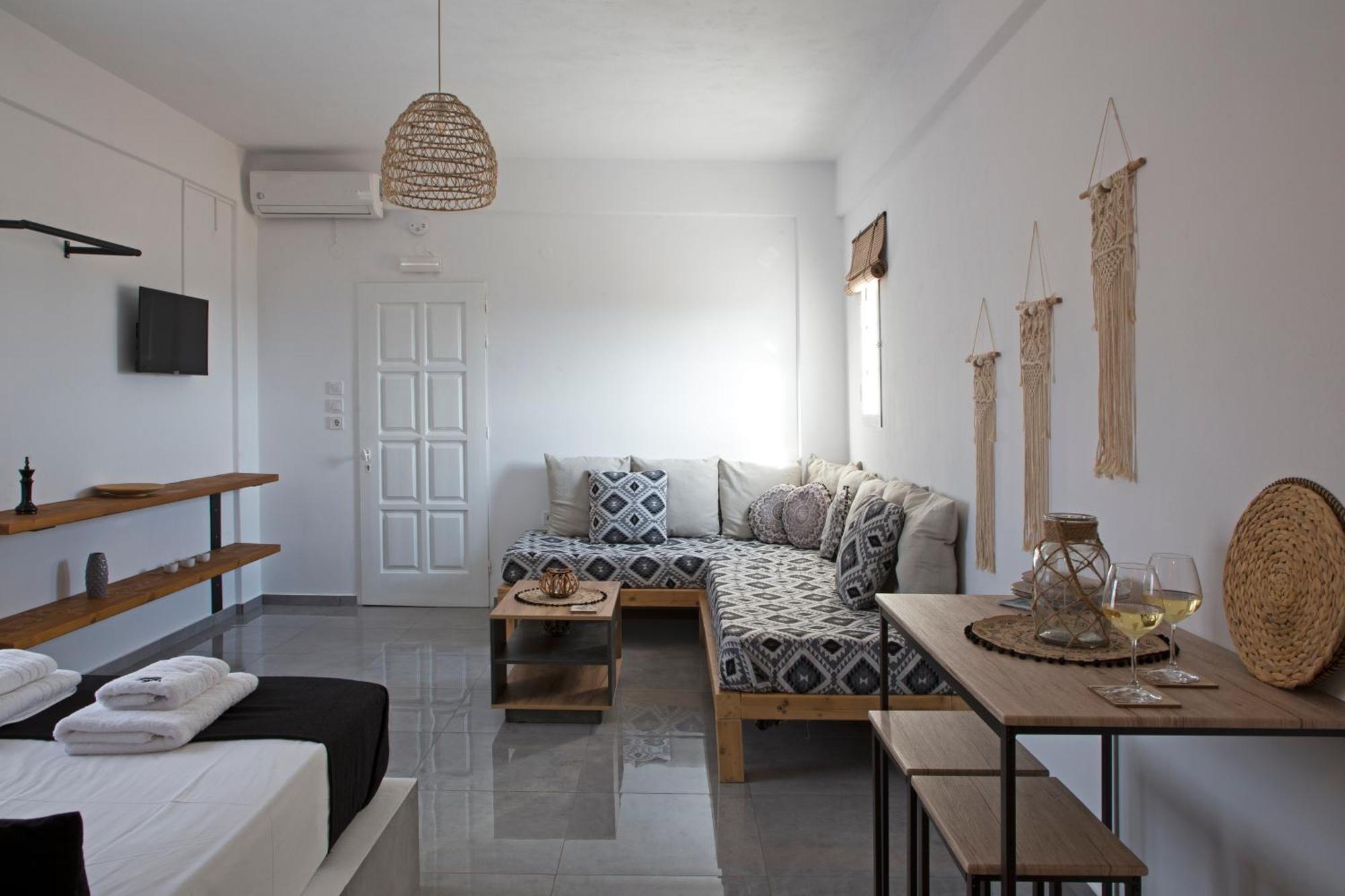 Paros King Aparthotel Alikí Eksteriør bilde